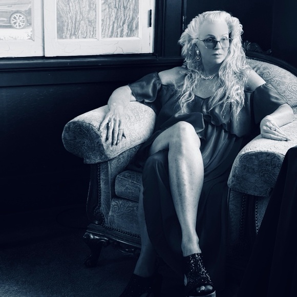 🩷🩷Hanging with my bestie!!🩷🩷@leahslymelight 🩷🩷🩷🩷🩷🩷🩷🩷🩷🩷 - Picture 3 of 6